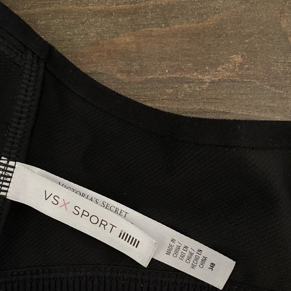 VICTORIA’S SECRET sports bra - Picture 4 of 4